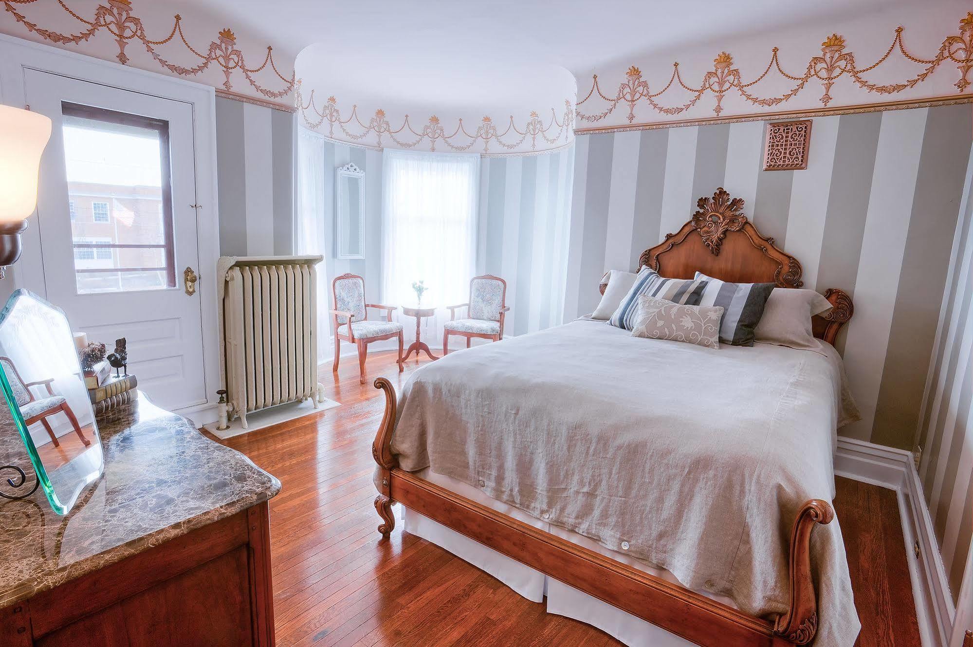 Market Street Couette-café 5*